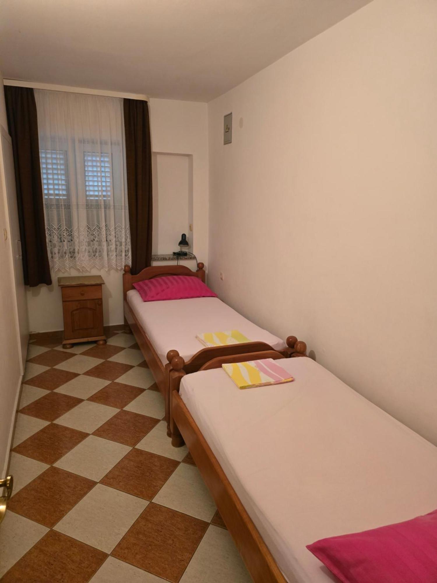 Apartments Mladenka Senj  Exterior photo