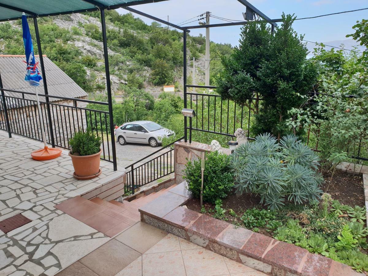 Apartments Mladenka Senj  Exterior photo